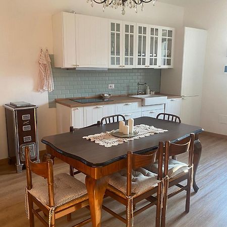 Charme Nel Borgo Appartamento Lina Corniglio Ngoại thất bức ảnh