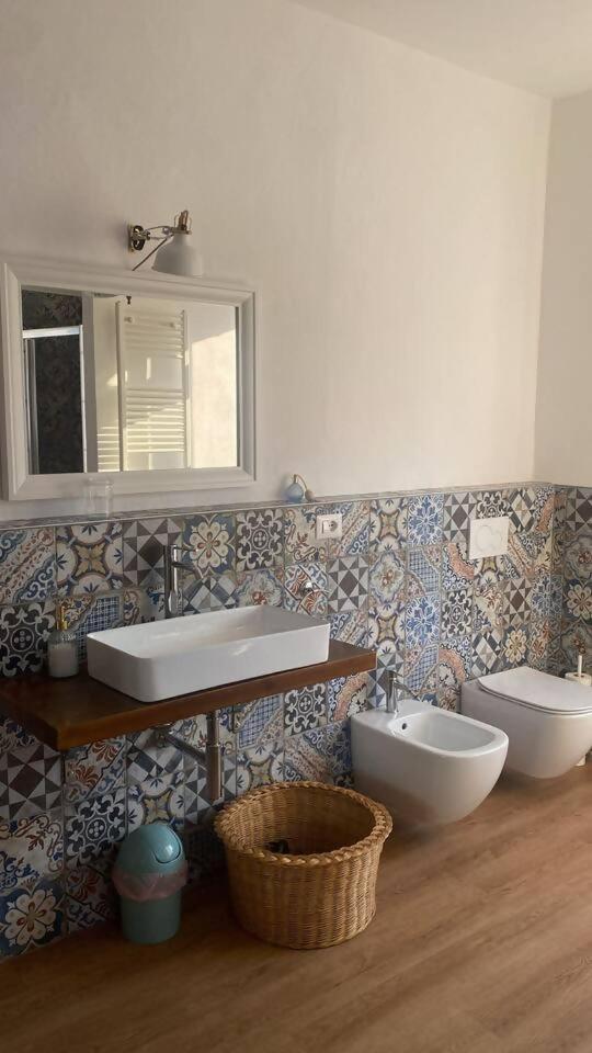 Charme Nel Borgo Appartamento Lina Corniglio Ngoại thất bức ảnh